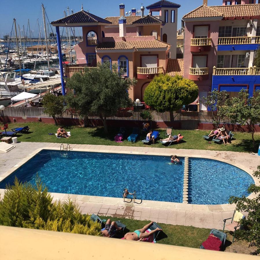 Apartamentos Deluxe San Julian Torrevieja Zewnętrze zdjęcie